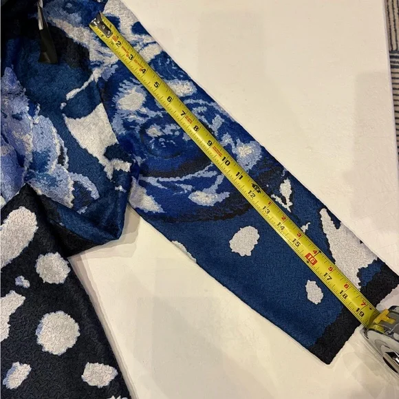 Chico's Travelers Blue and Black and solid black reversible long Cardigan 12P - Picture 8 of 10